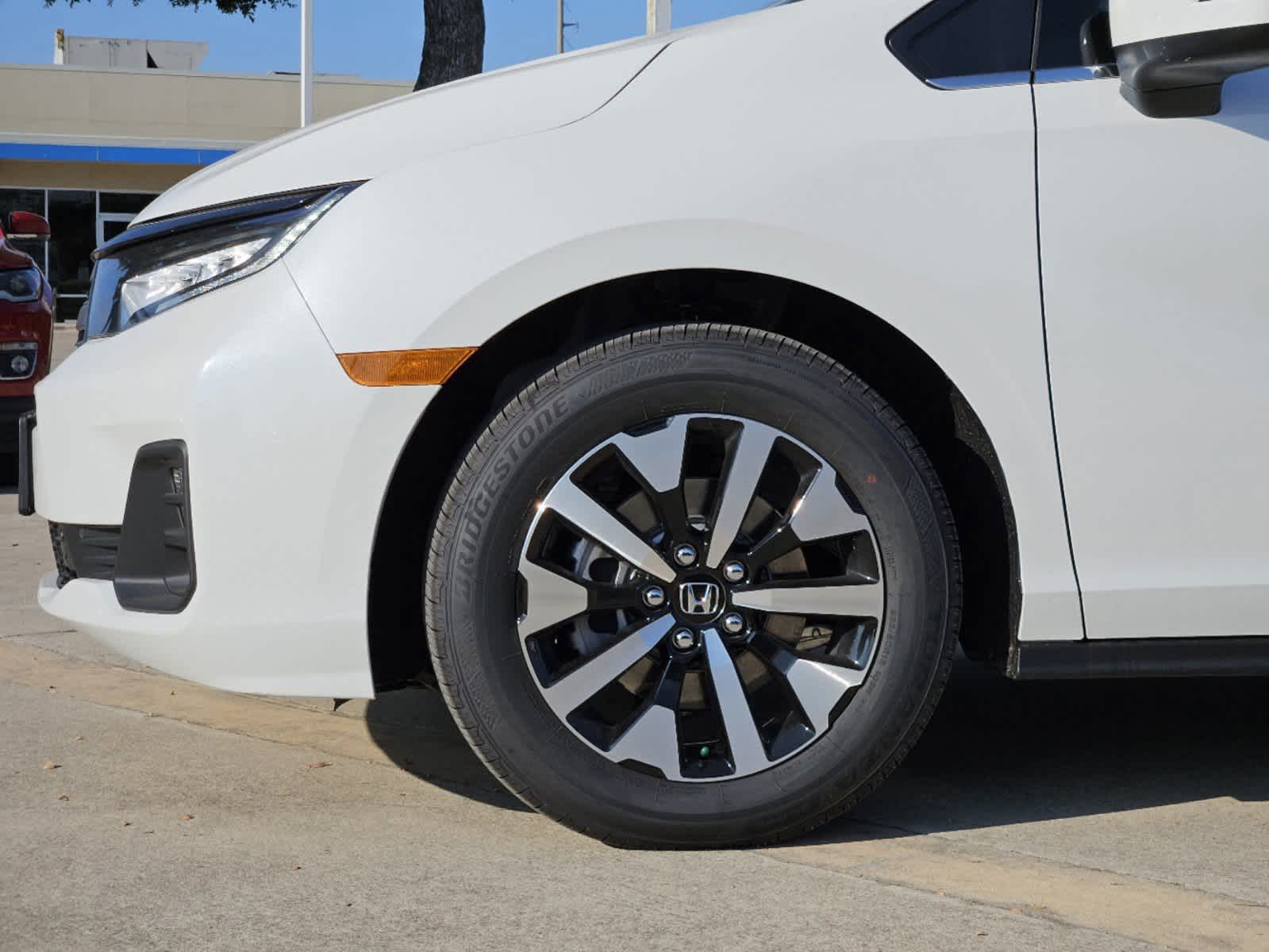 Thumbnail: 2026 Honda Odyssey - 8