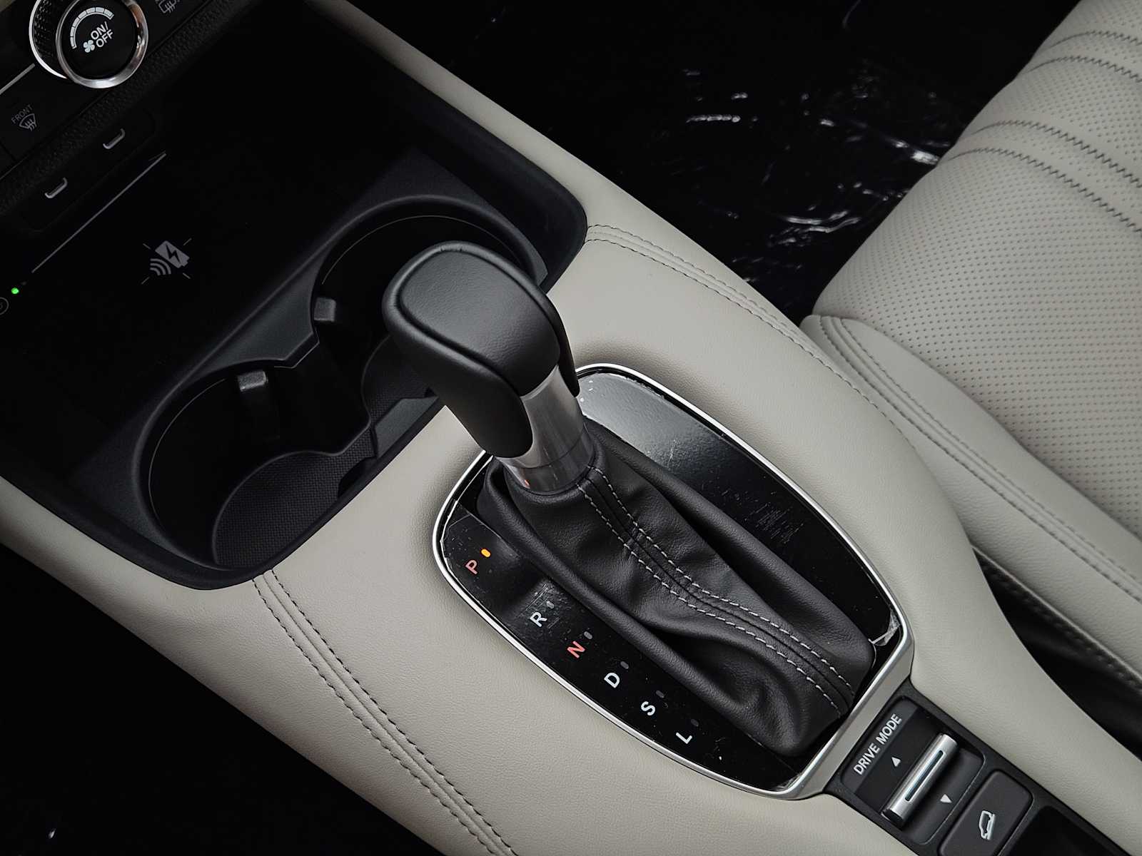 Thumbnail: 2026 Honda HR-V - 15