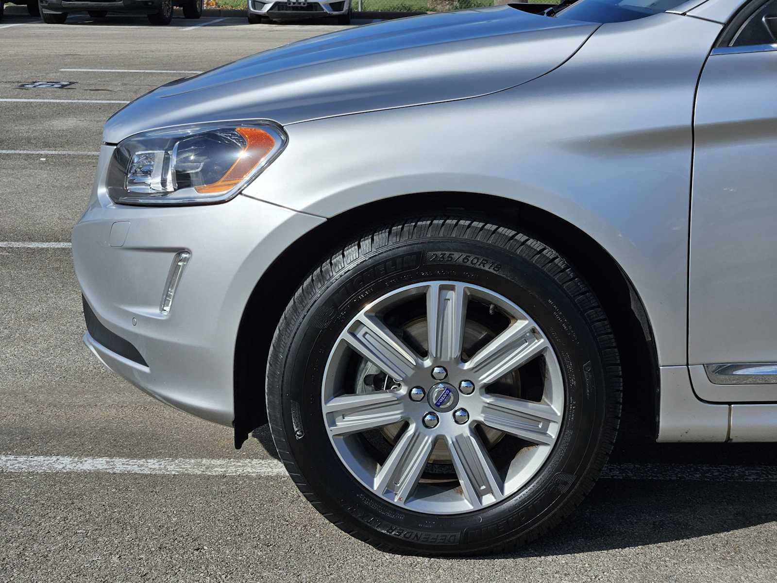 Thumbnail: 2017 Volvo XC60 - 8