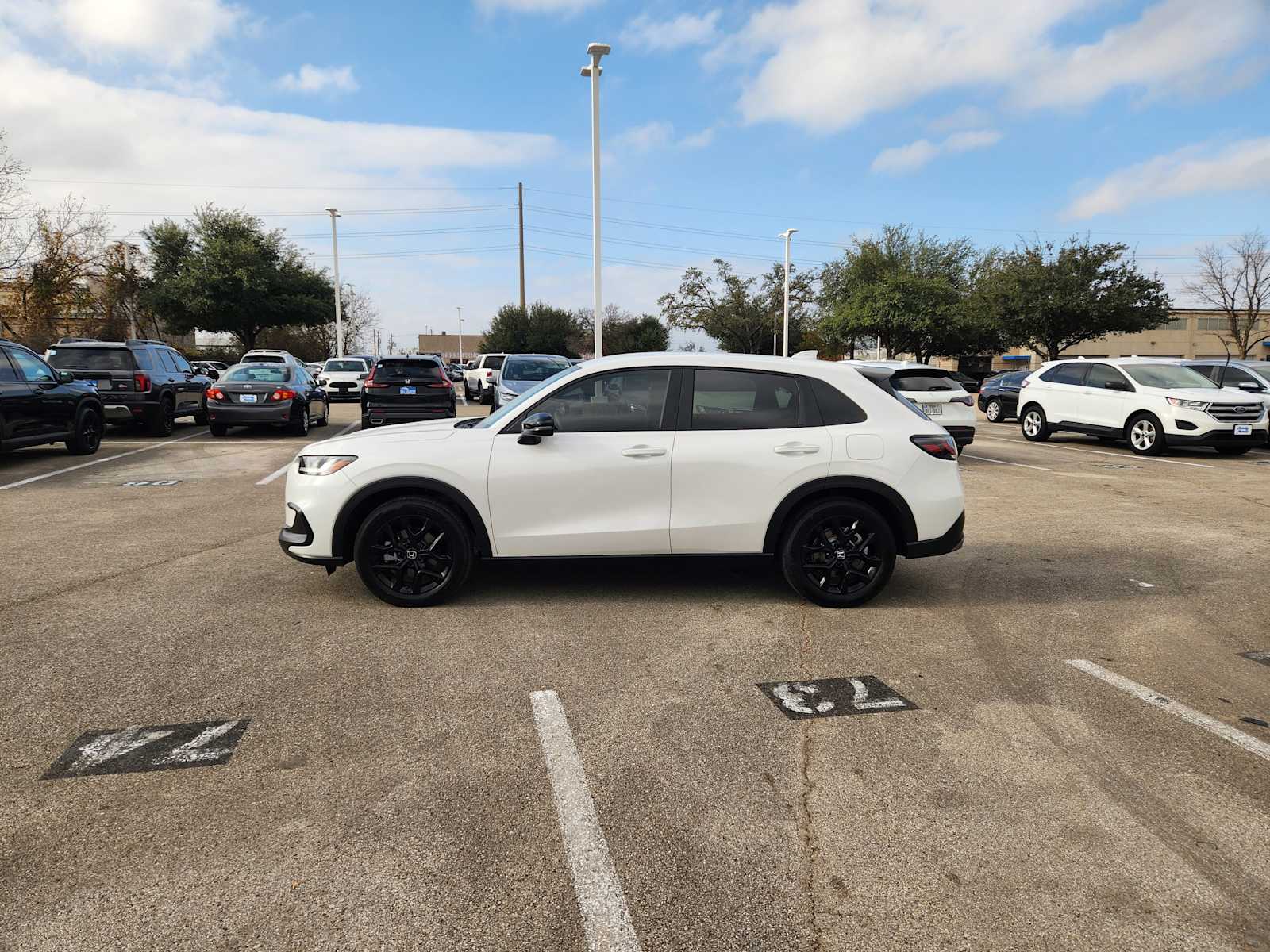 Thumbnail: 2025 Honda HR-V - 4