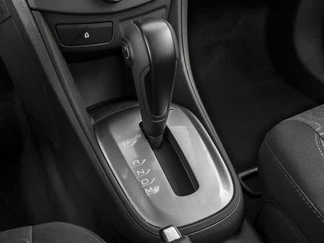 Thumbnail: 2016 Chevrolet Trax - 12