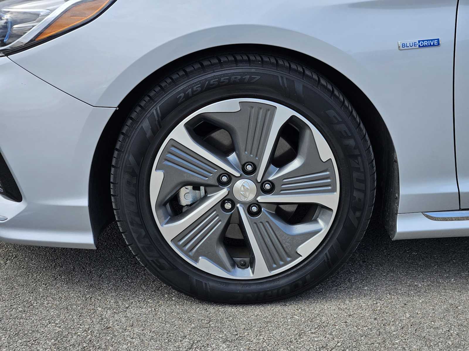 Thumbnail: 2019 Hyundai Sonata - 9