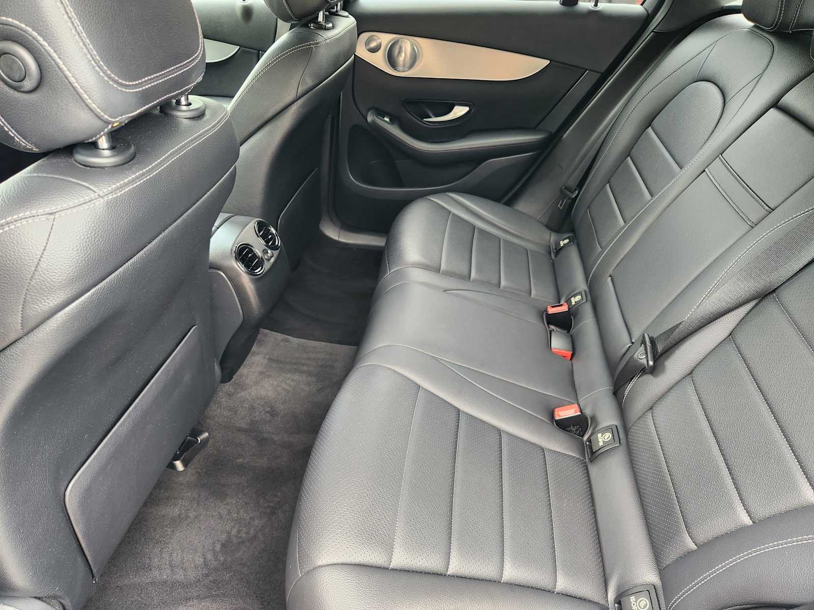 Thumbnail: 2019 Mercedes-Benz GLC - 30