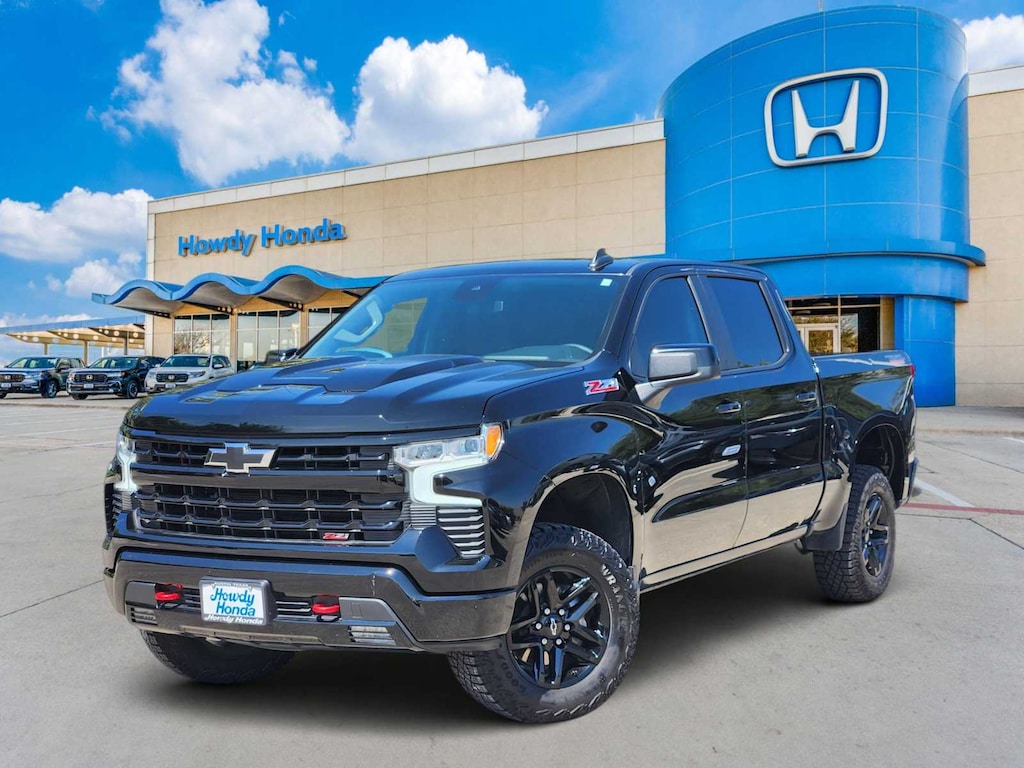 Used 2024 Chevrolet Silverado 1500 LT Trail Boss Truck Crew Cab