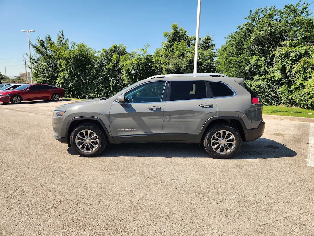 Used 2019 Jeep Cherokee Latitude Plus SUV