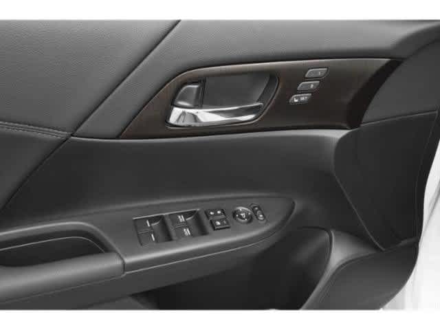 Thumbnail: 2013 Honda Accord - 19