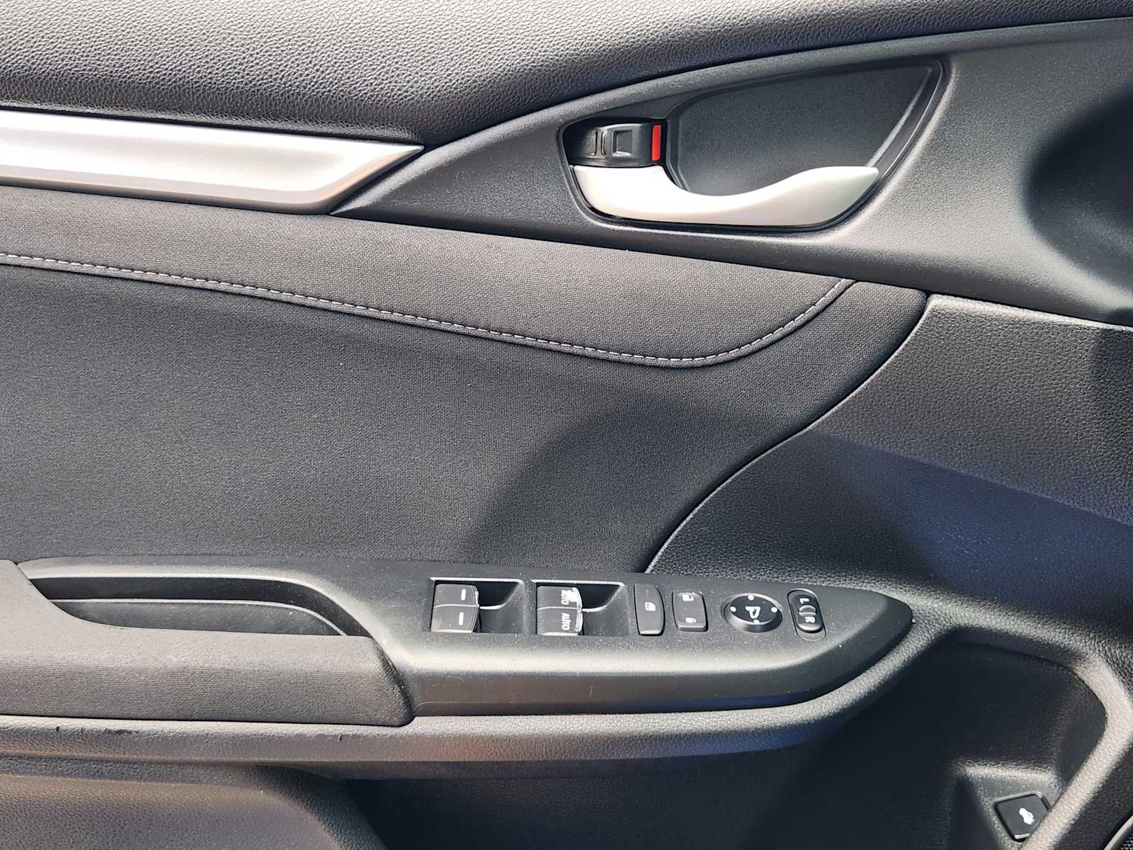 Thumbnail: 2016 Honda Civic - 22