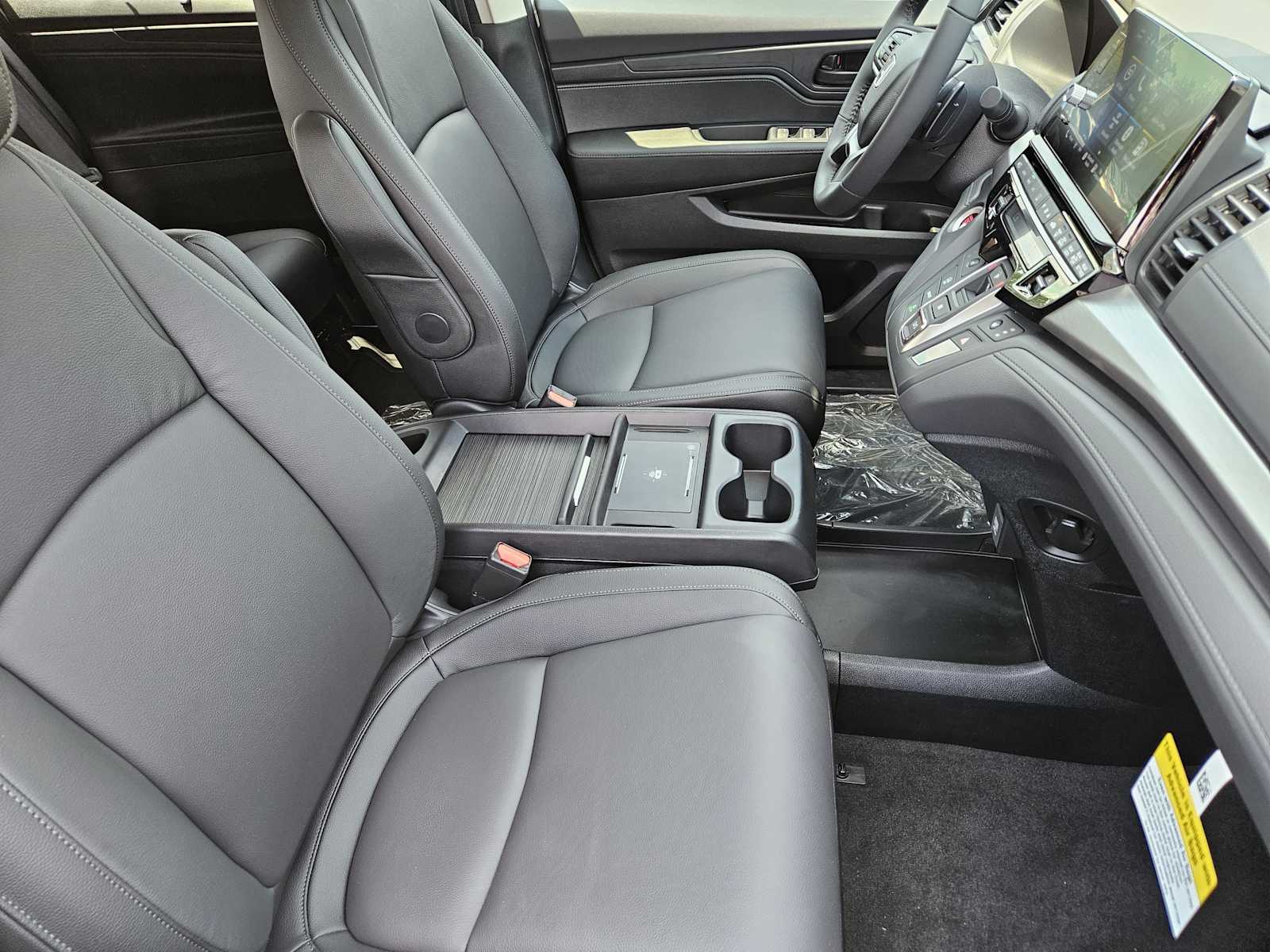 Thumbnail: 2025 Honda Odyssey - 11