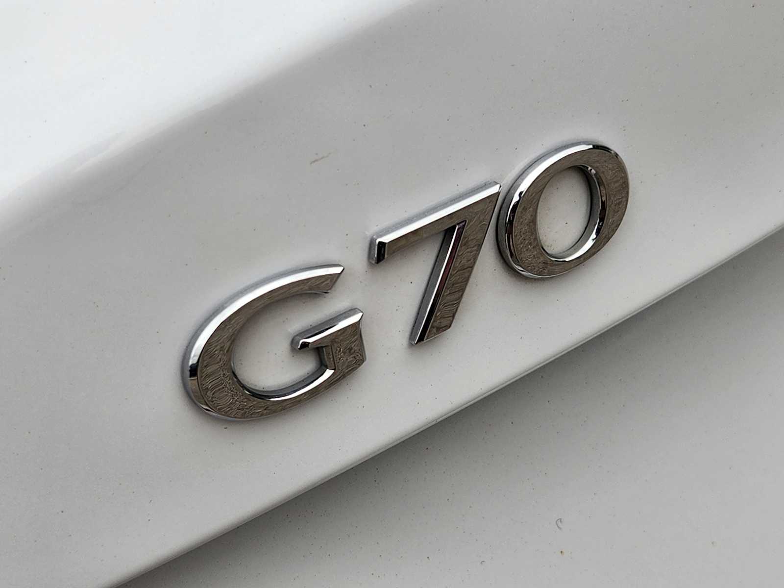 Thumbnail: 2019 Genesis G70 - 12