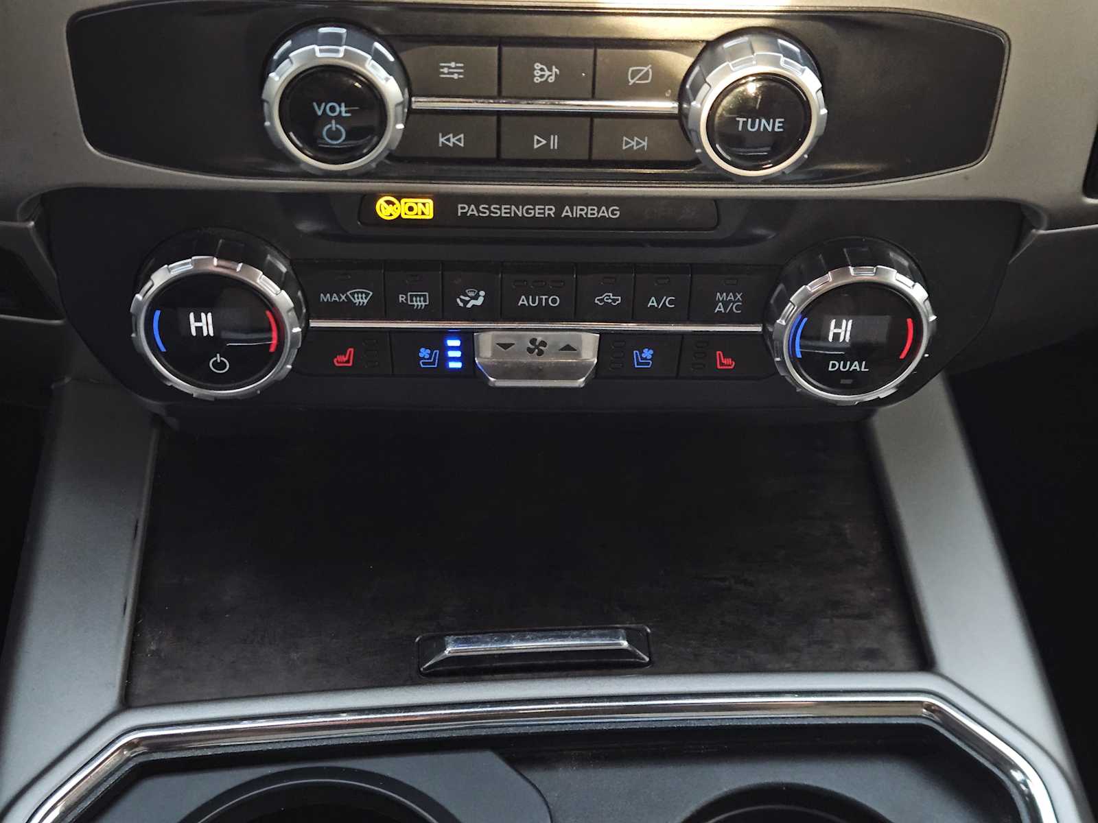 Thumbnail: 2022 Ford Econoline - 19