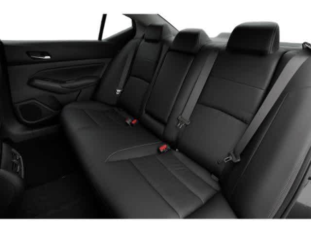 Thumbnail: 2021 Nissan Altima - 15