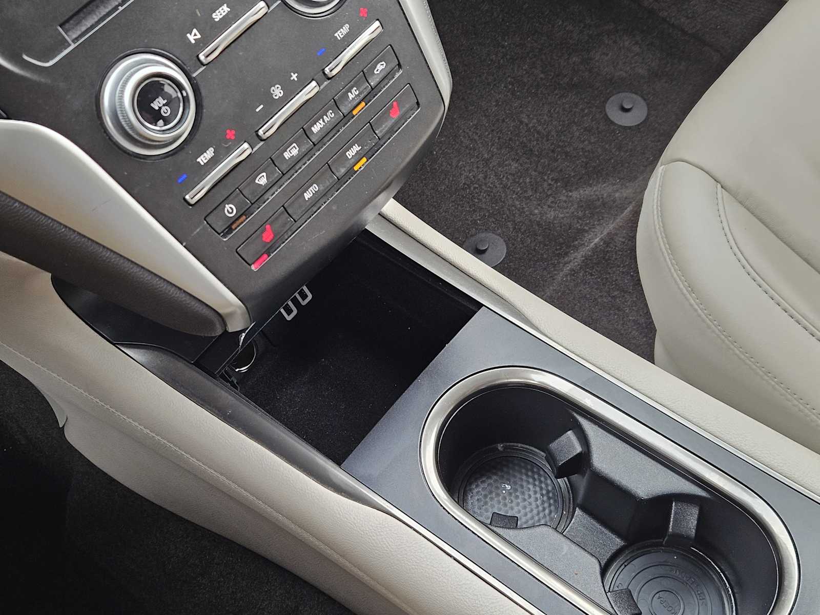 Thumbnail: 2018 Lincoln MKC - 20