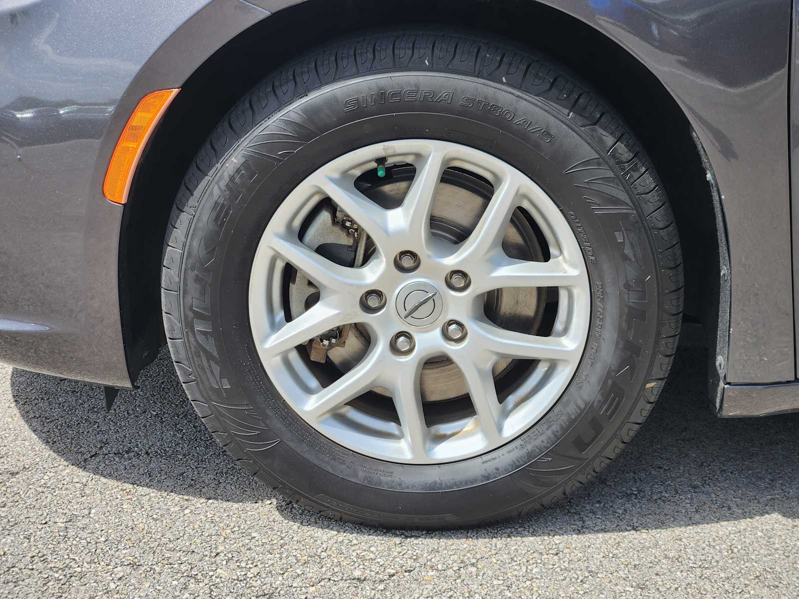 Thumbnail: 2021 Chrysler Pacifica - 8