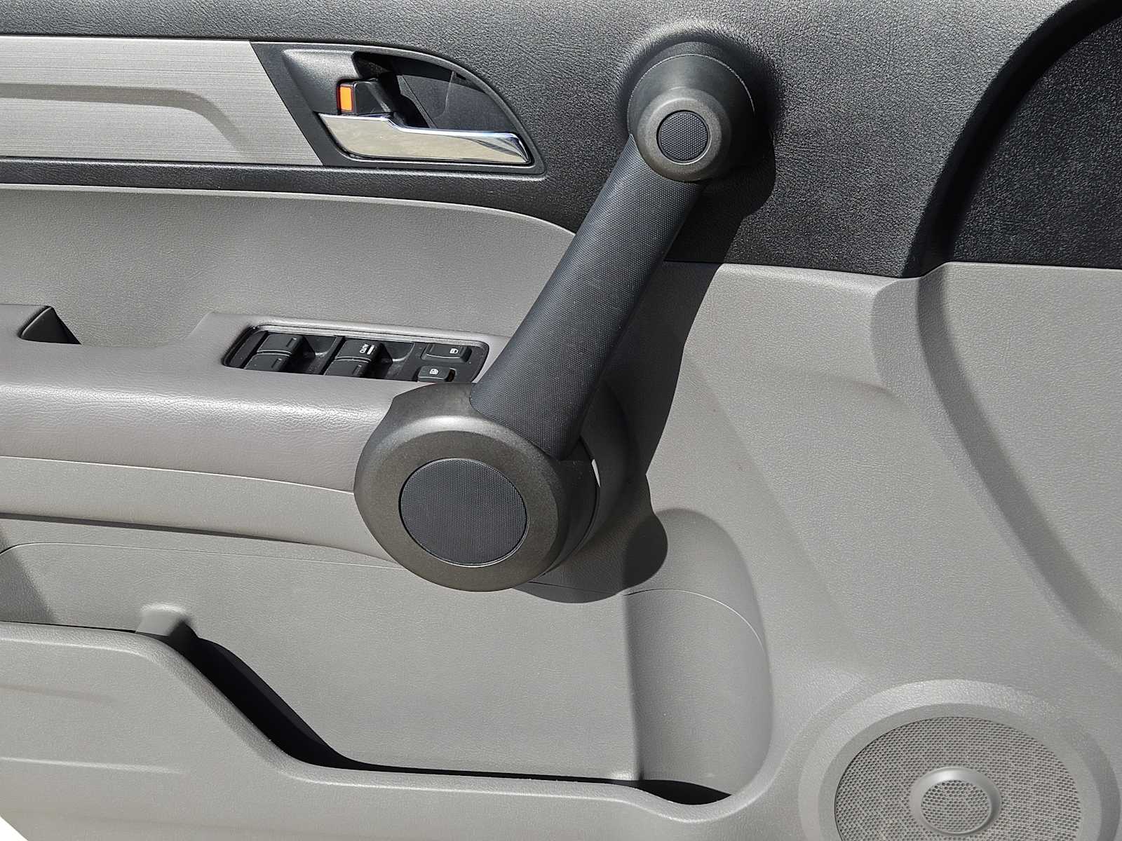 Thumbnail: 2010 Honda CR-V - 21