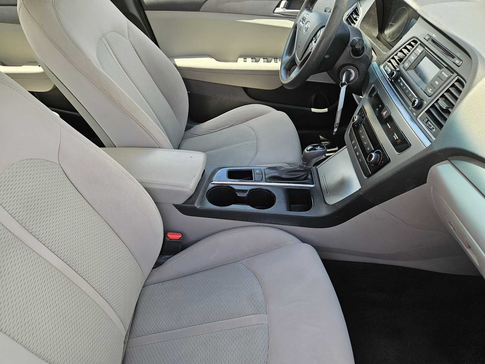 Thumbnail: 2015 Hyundai Sonata - 14
