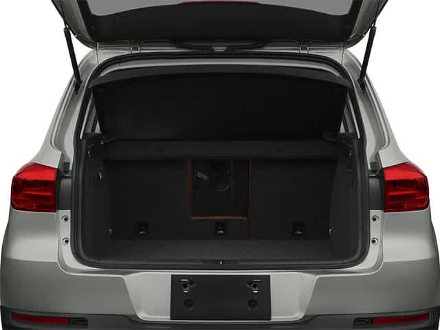 Thumbnail: 2014 Volkswagen Tiguan - 12