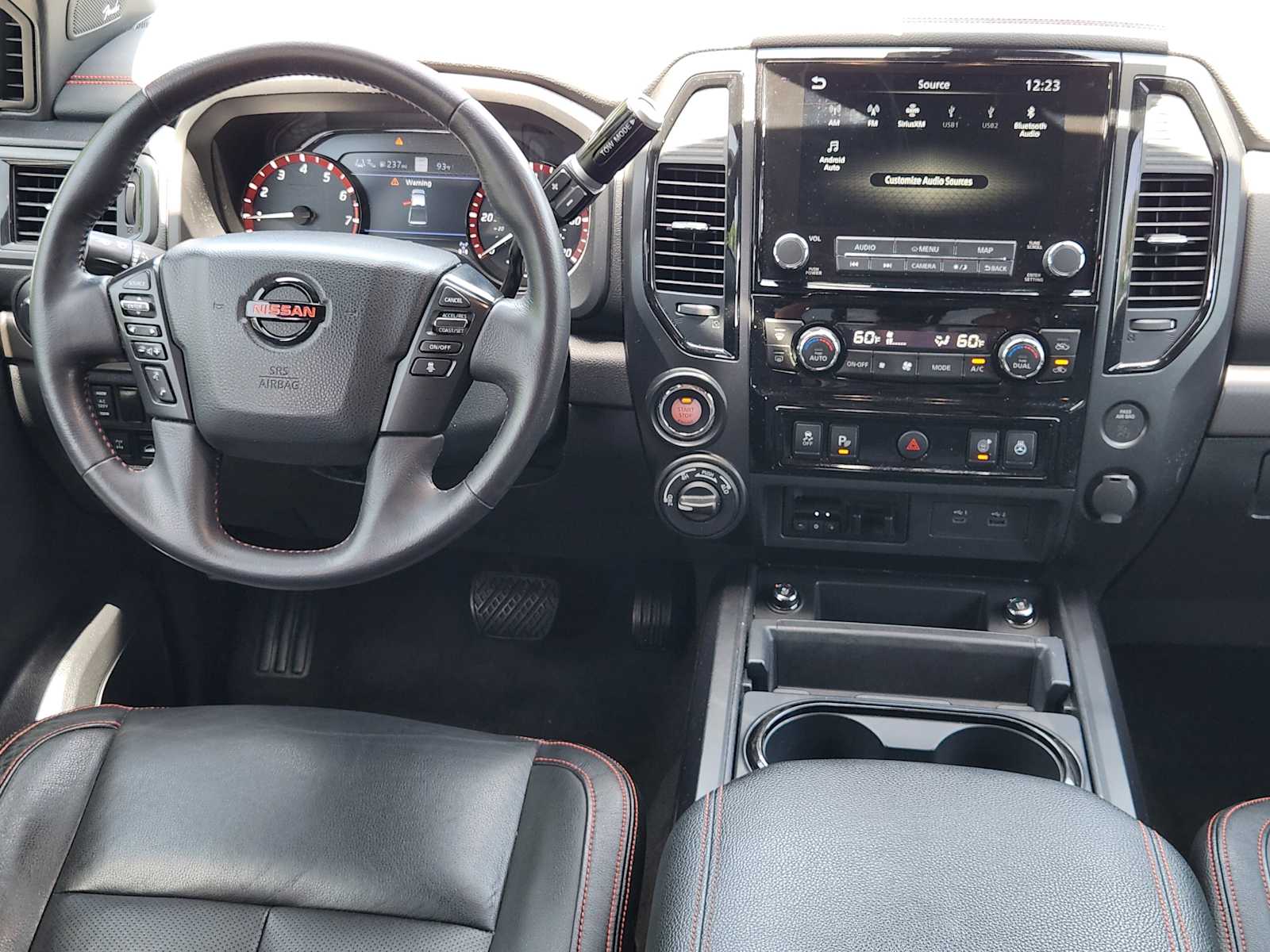 Thumbnail: 2021 Nissan Titan - 25