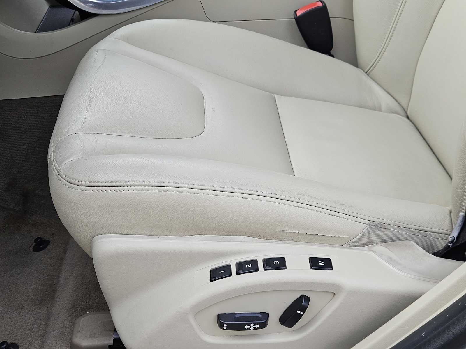 Thumbnail: 2015 Volvo S60 - 22