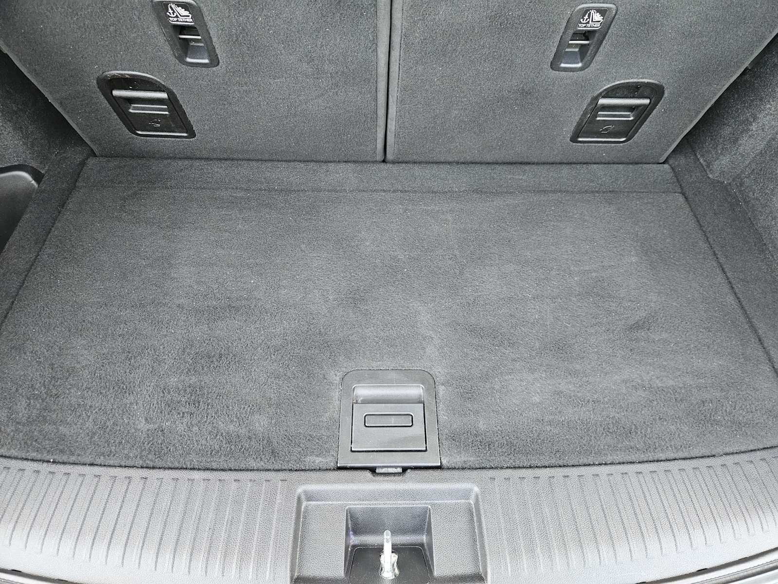 Thumbnail: 2023 Acura MDX - 32