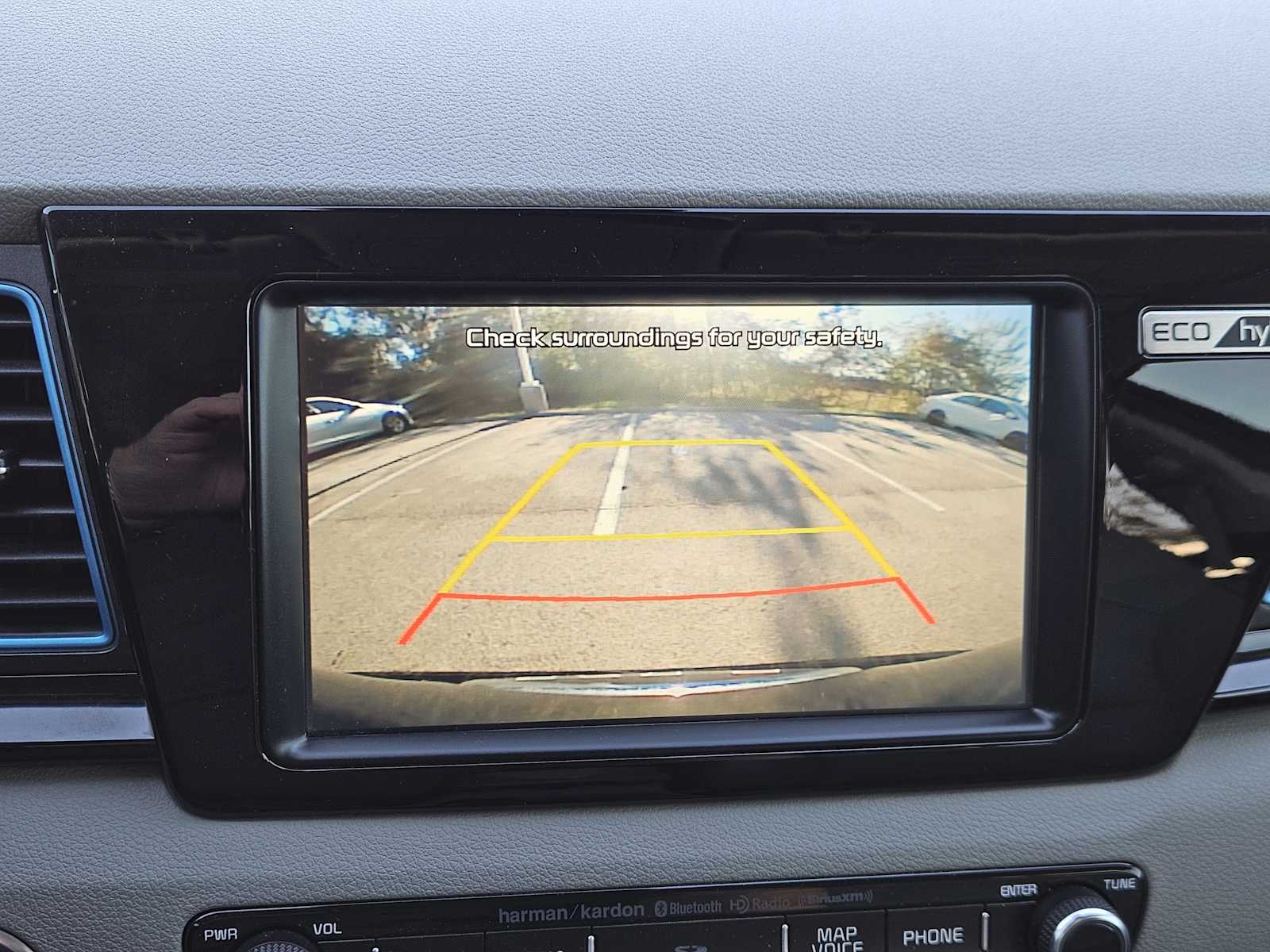 Thumbnail: 2018 Kia Niro - 17