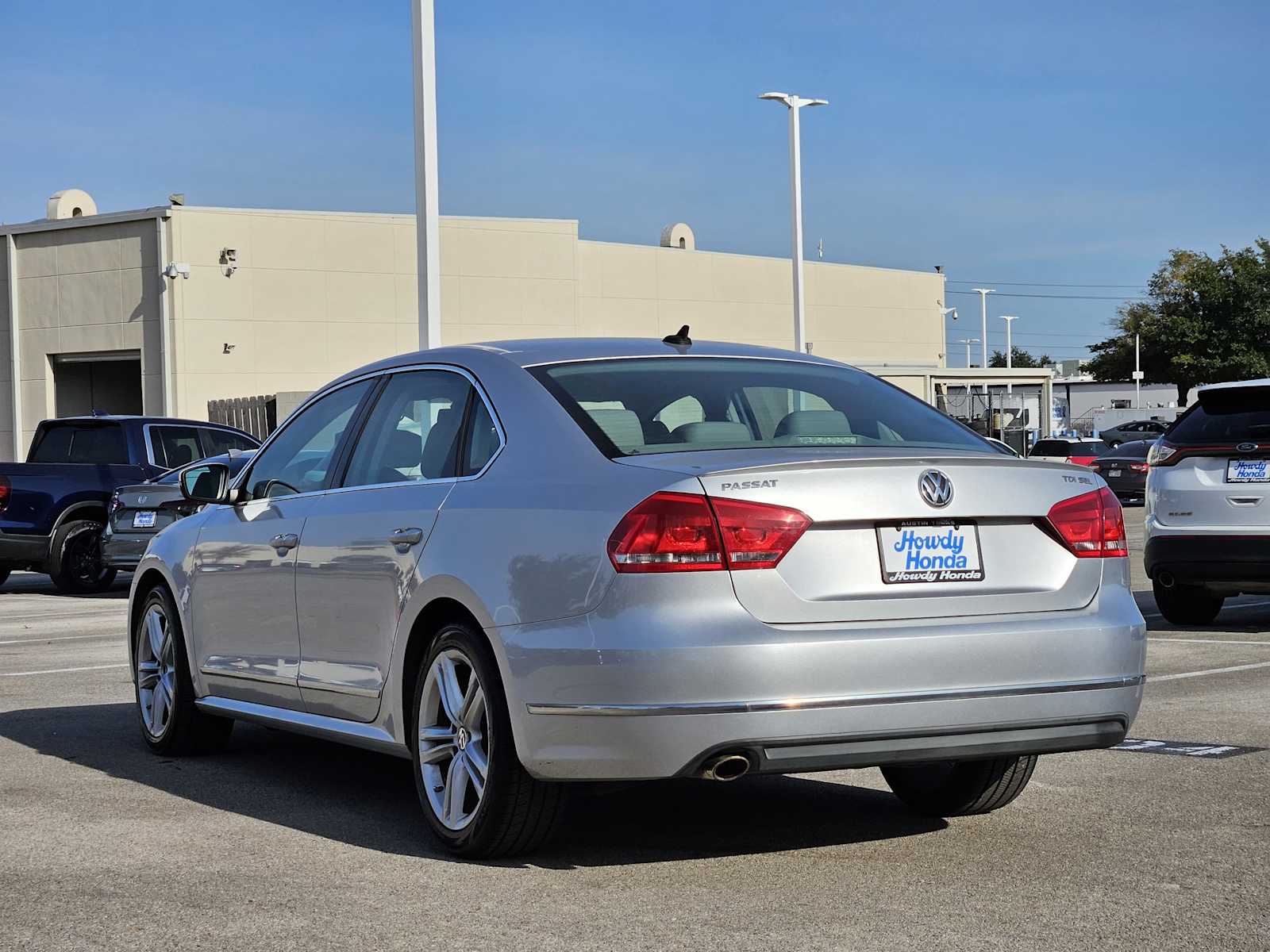 Thumbnail: 2013 Volkswagen Passat - 5