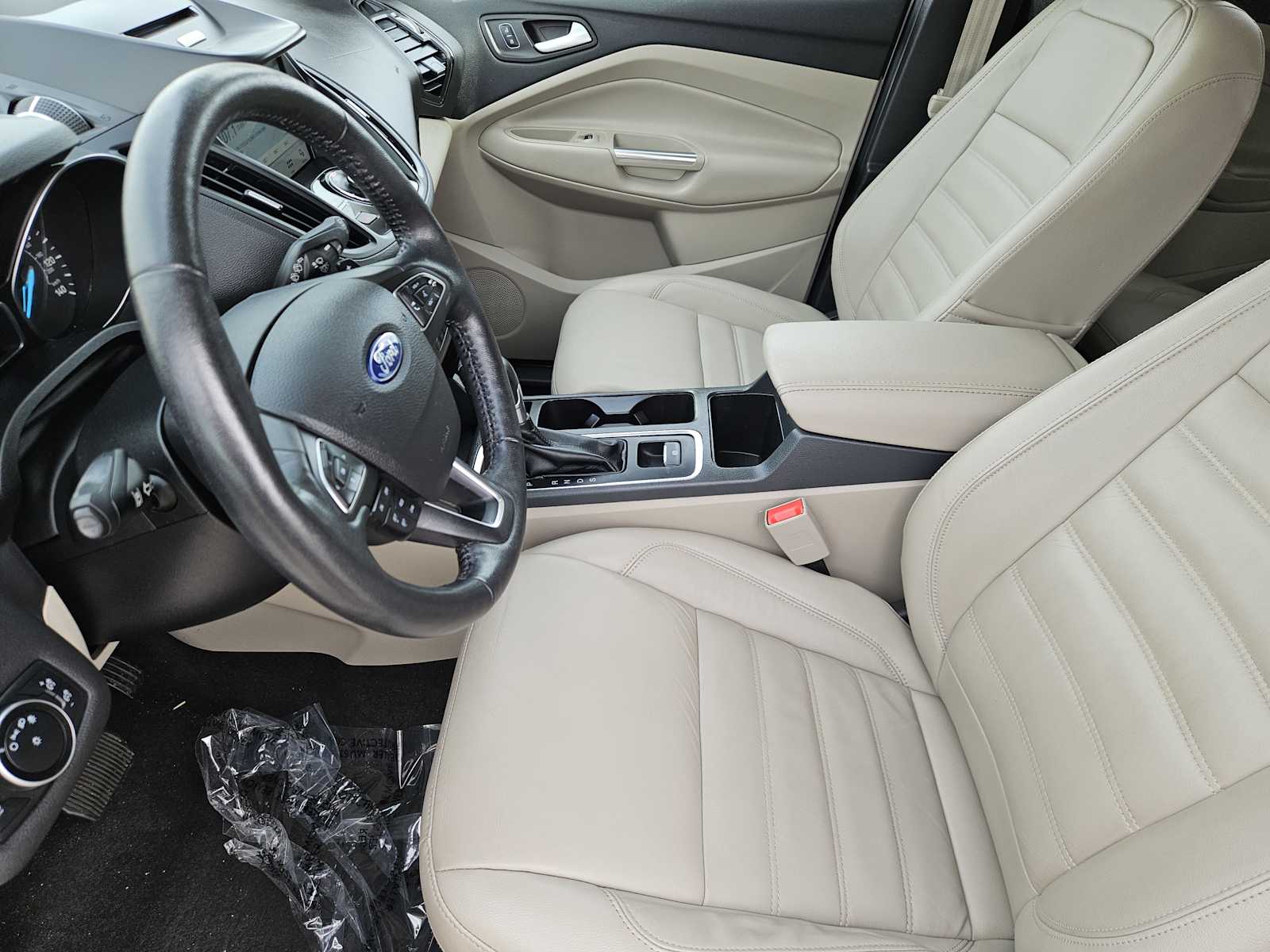 Thumbnail: 2017 Ford Escape - 13