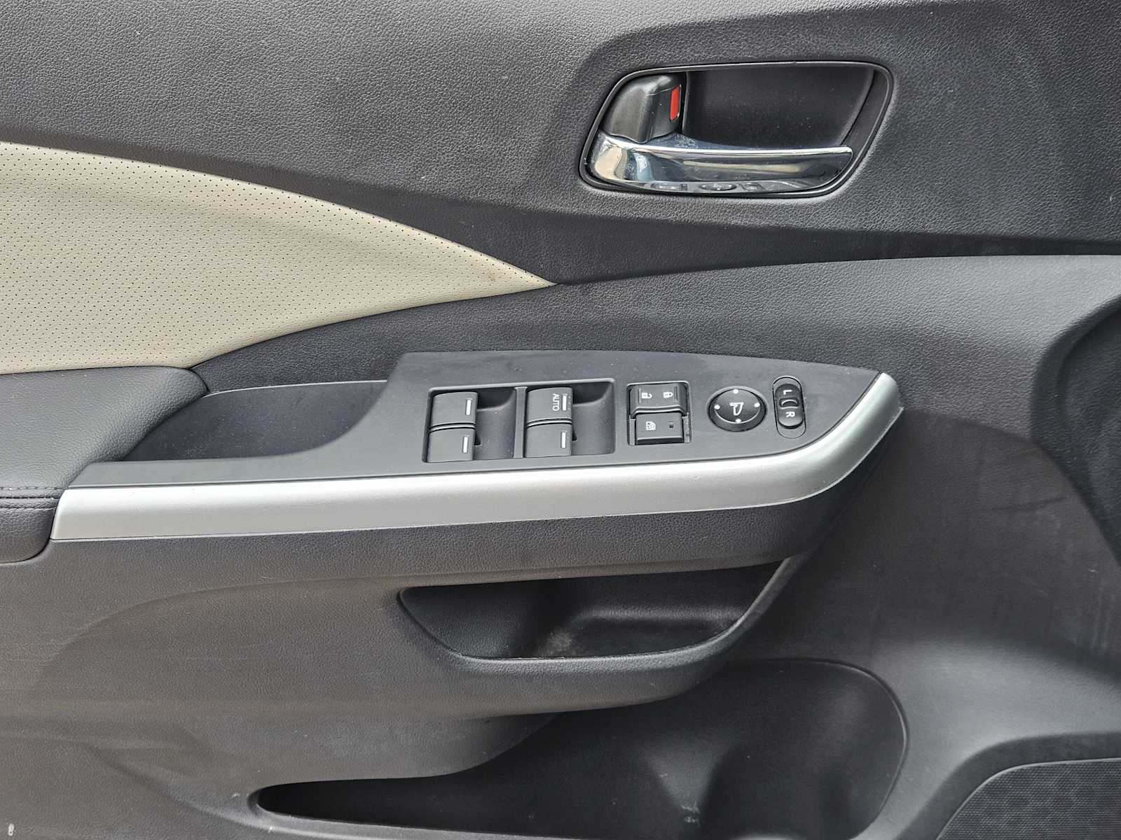 Thumbnail: 2016 Honda CR-V - 21