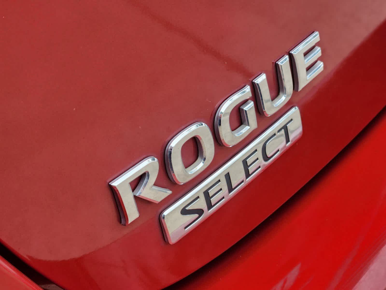 2015 Nissan Rogue S 13