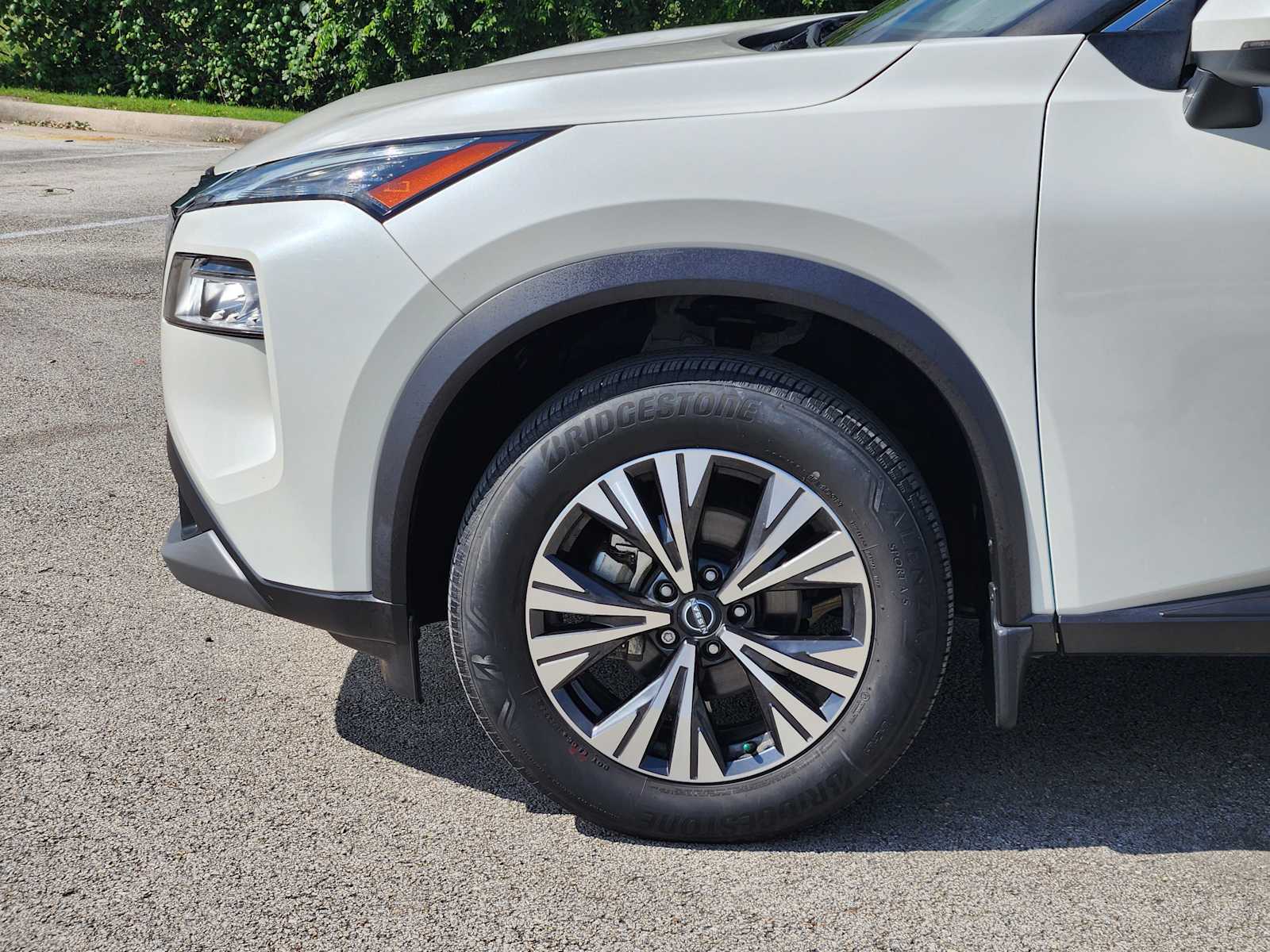Thumbnail: 2023 Nissan Rogue - 8