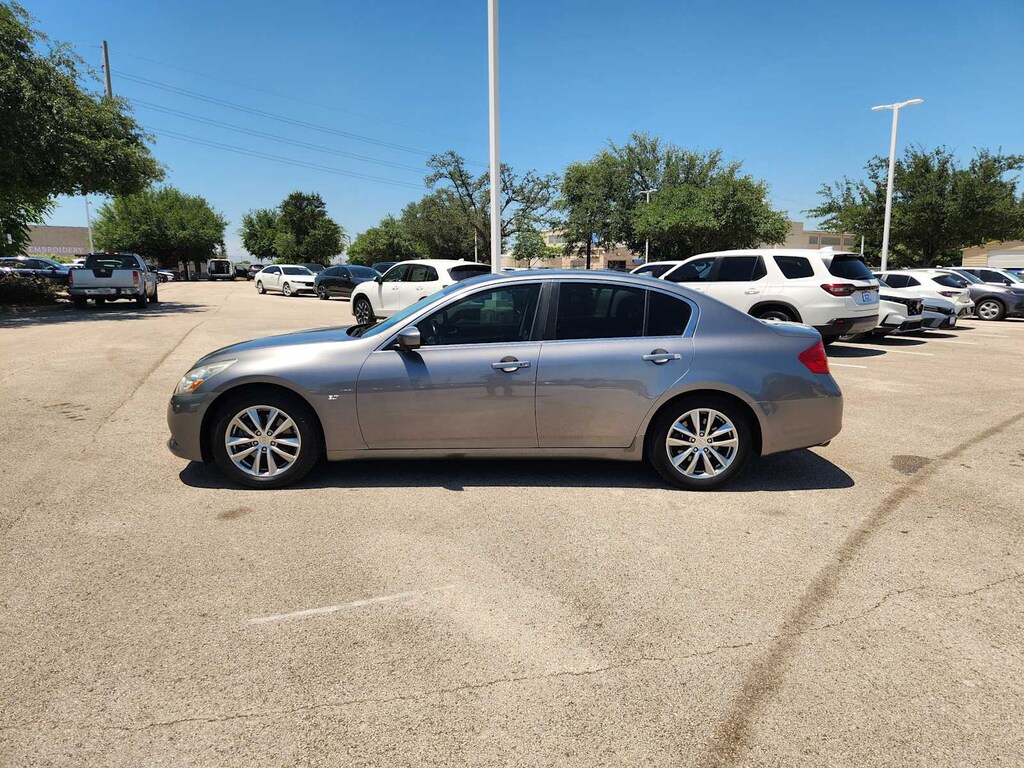 Used 2015 INFINITI Q40 Sedan