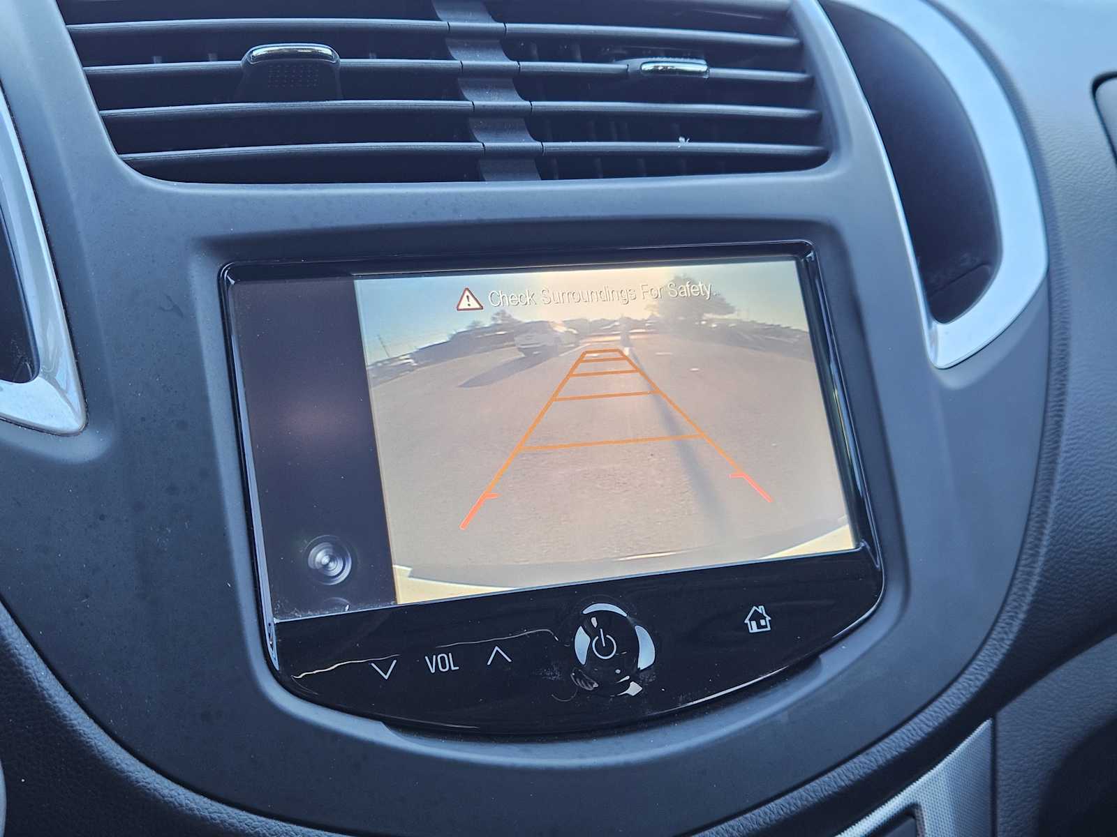 Thumbnail: 2015 Chevrolet Trax - 16