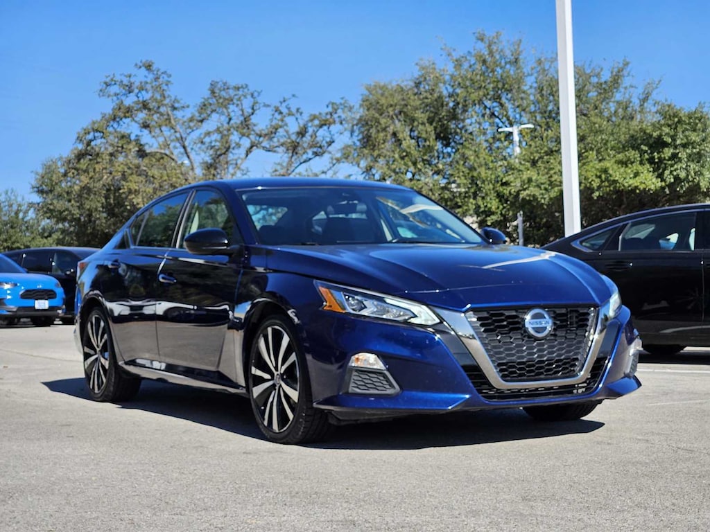 Used 2022 Nissan Altima 2.5 SR Sedan