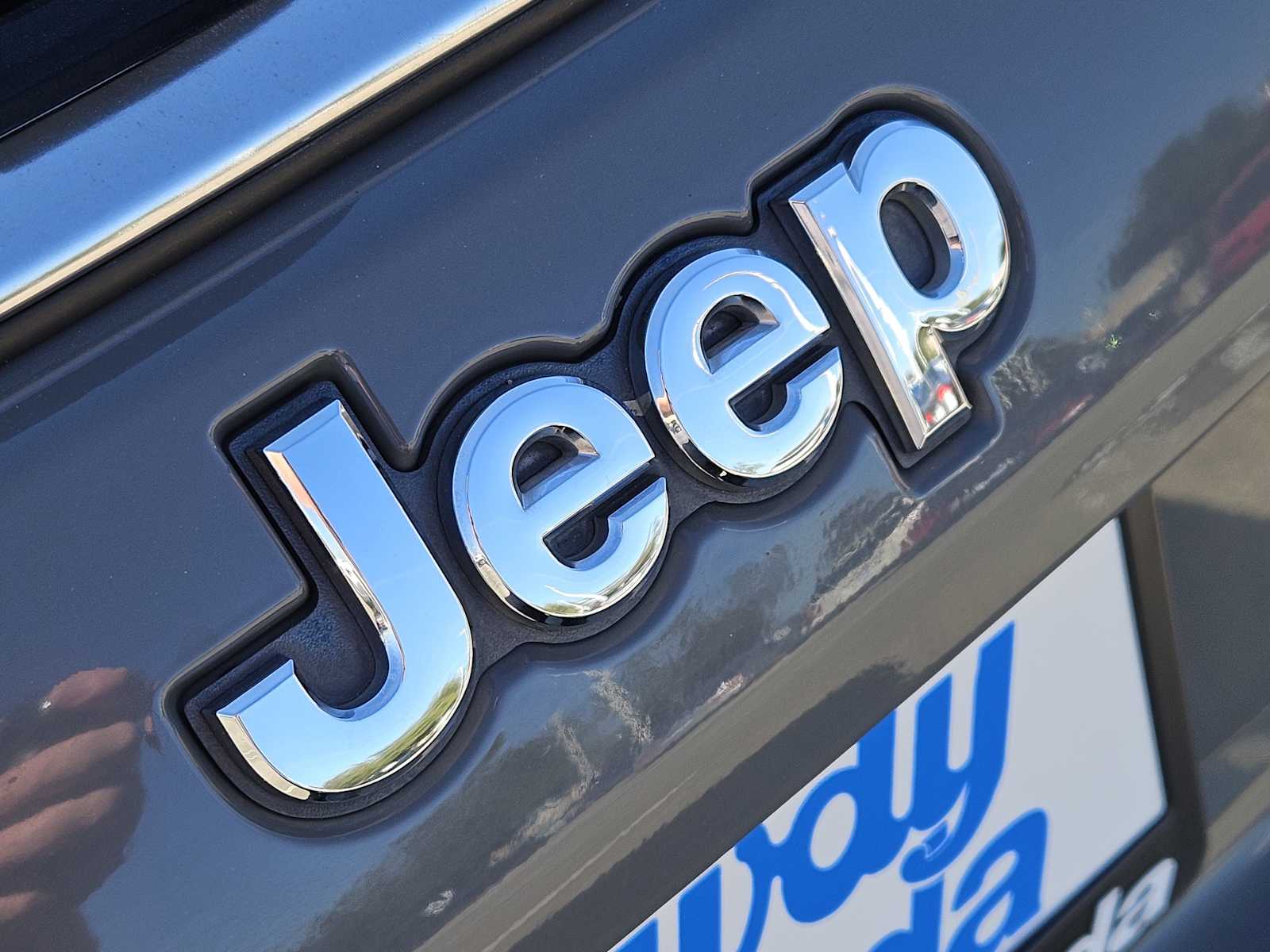 Thumbnail: 2020 Jeep Compass - 12