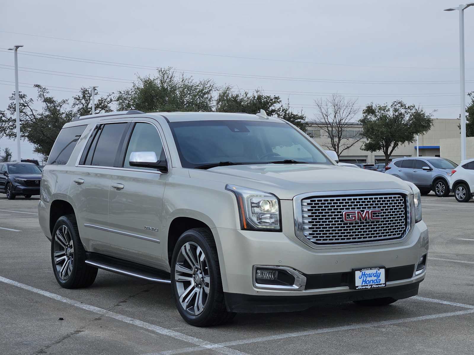 Thumbnail: 2017 GMC Yukon - 3