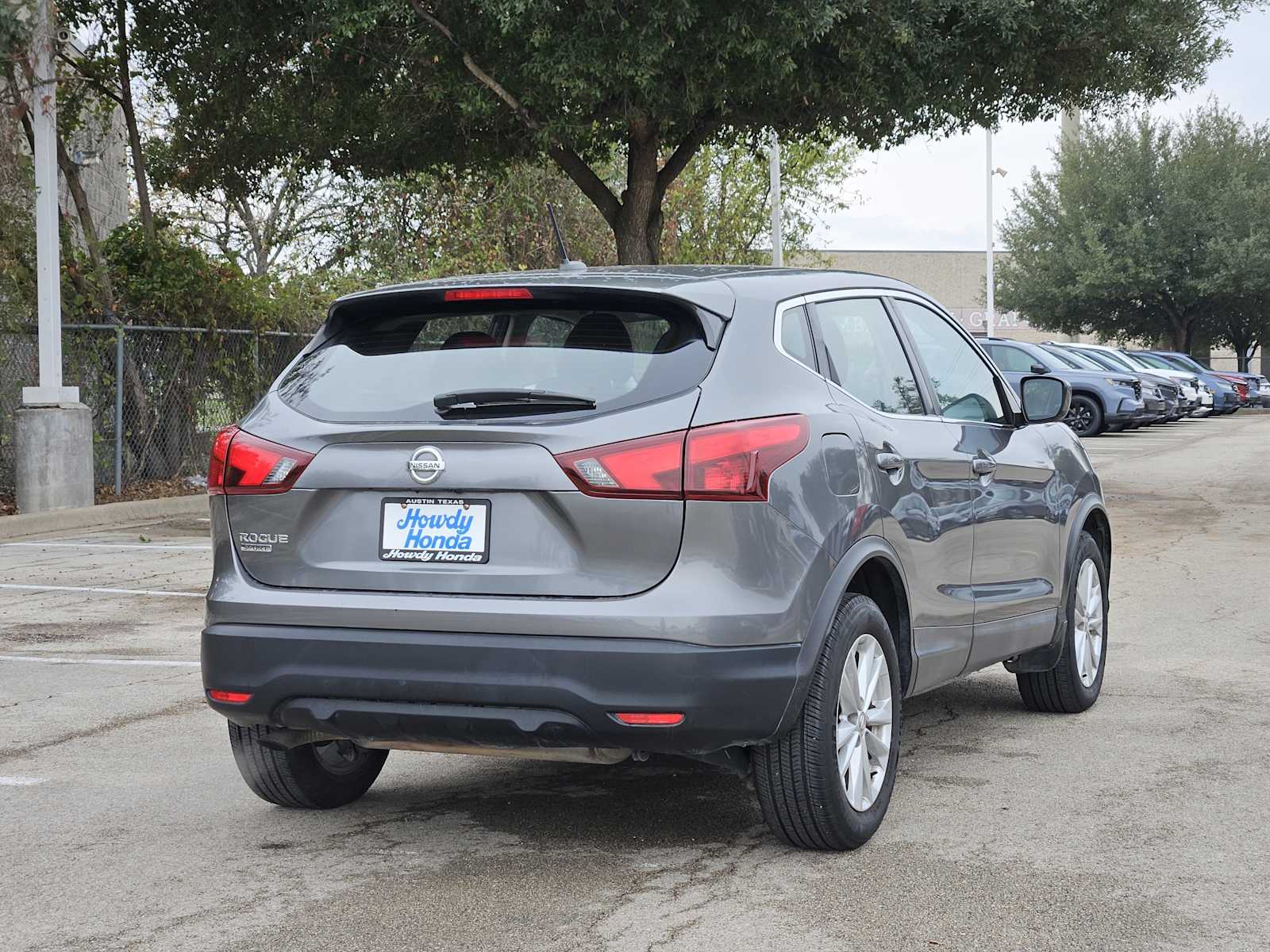 Thumbnail: 2018 Nissan Rogue Sport - 6