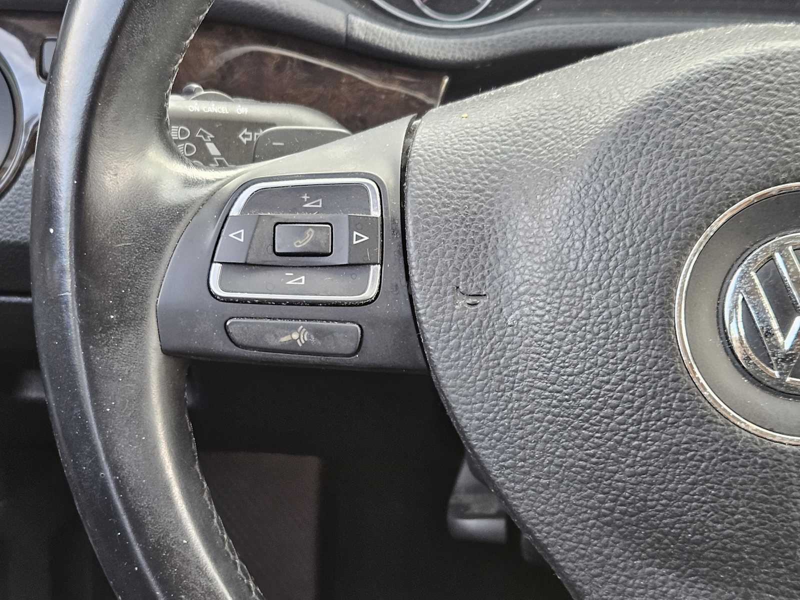 Thumbnail: 2014 Volkswagen Passat - 27