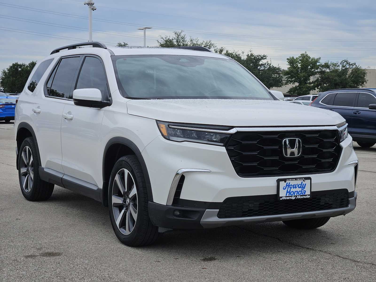 2023 Honda Pilot Touring 4