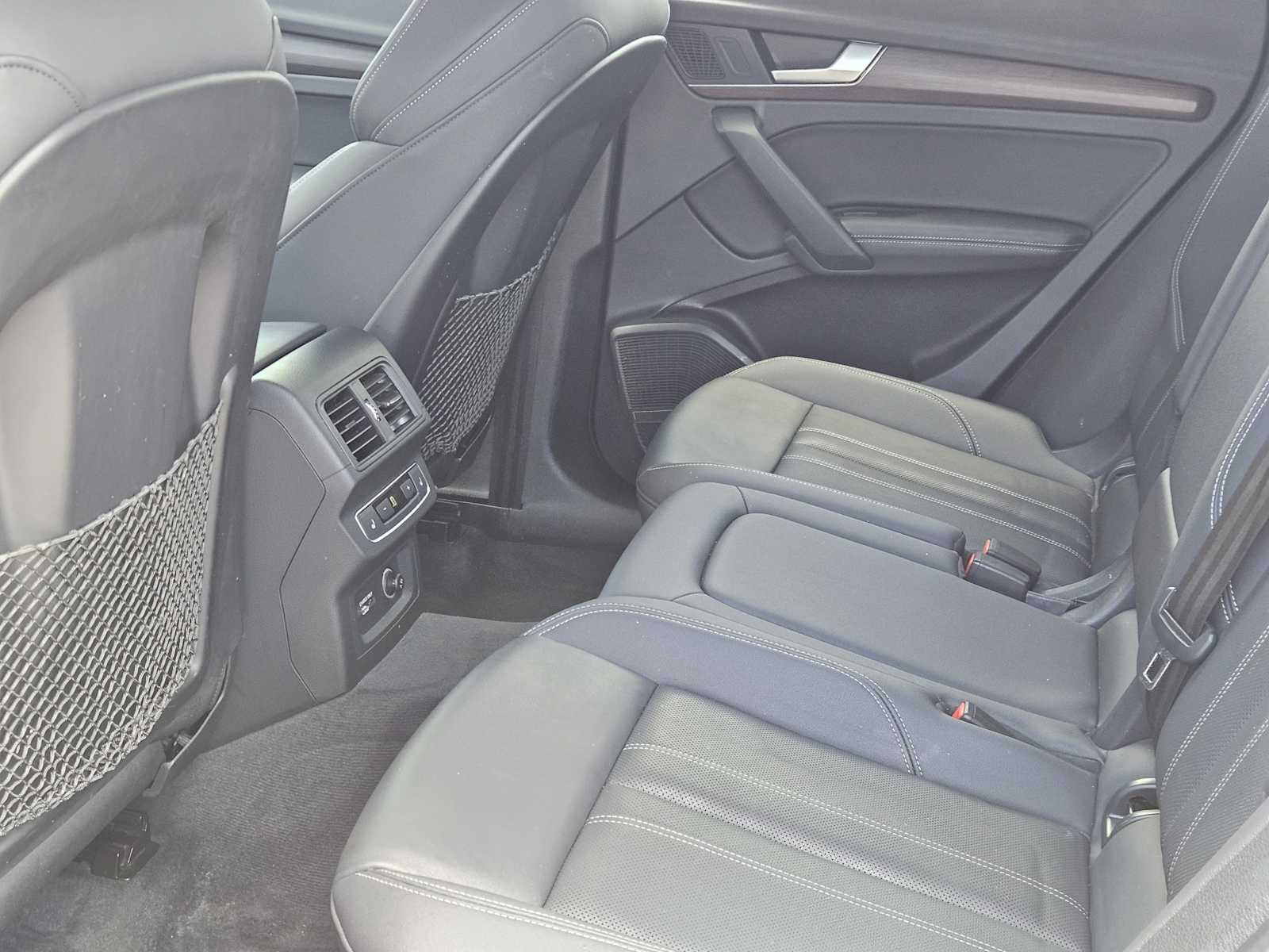 Thumbnail: 2022 Audi Q5 - 30
