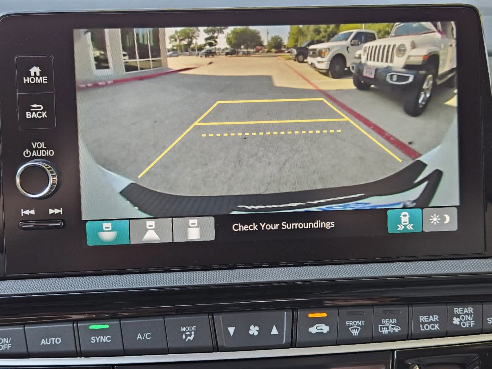 Thumbnail: 2026 Honda Odyssey - 15