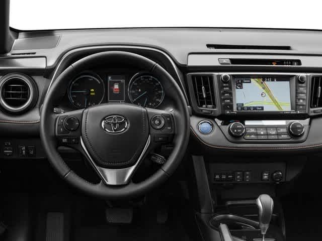 Thumbnail: 2017 Toyota RAV4 - 10