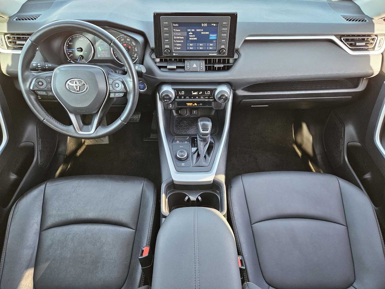 Thumbnail: 2021 Toyota RAV4 - 24