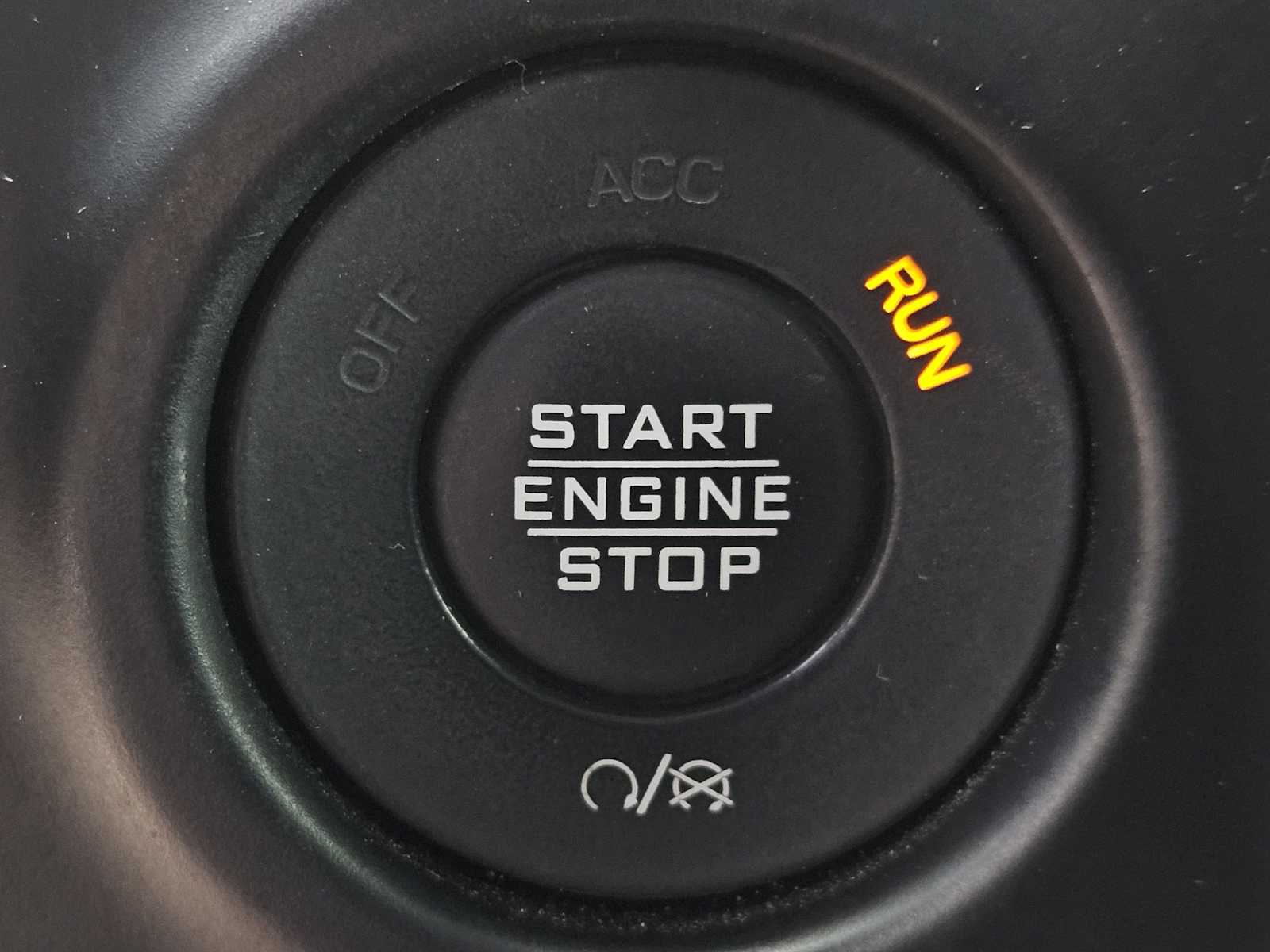 Thumbnail: 2021 Jeep Gladiator - 21