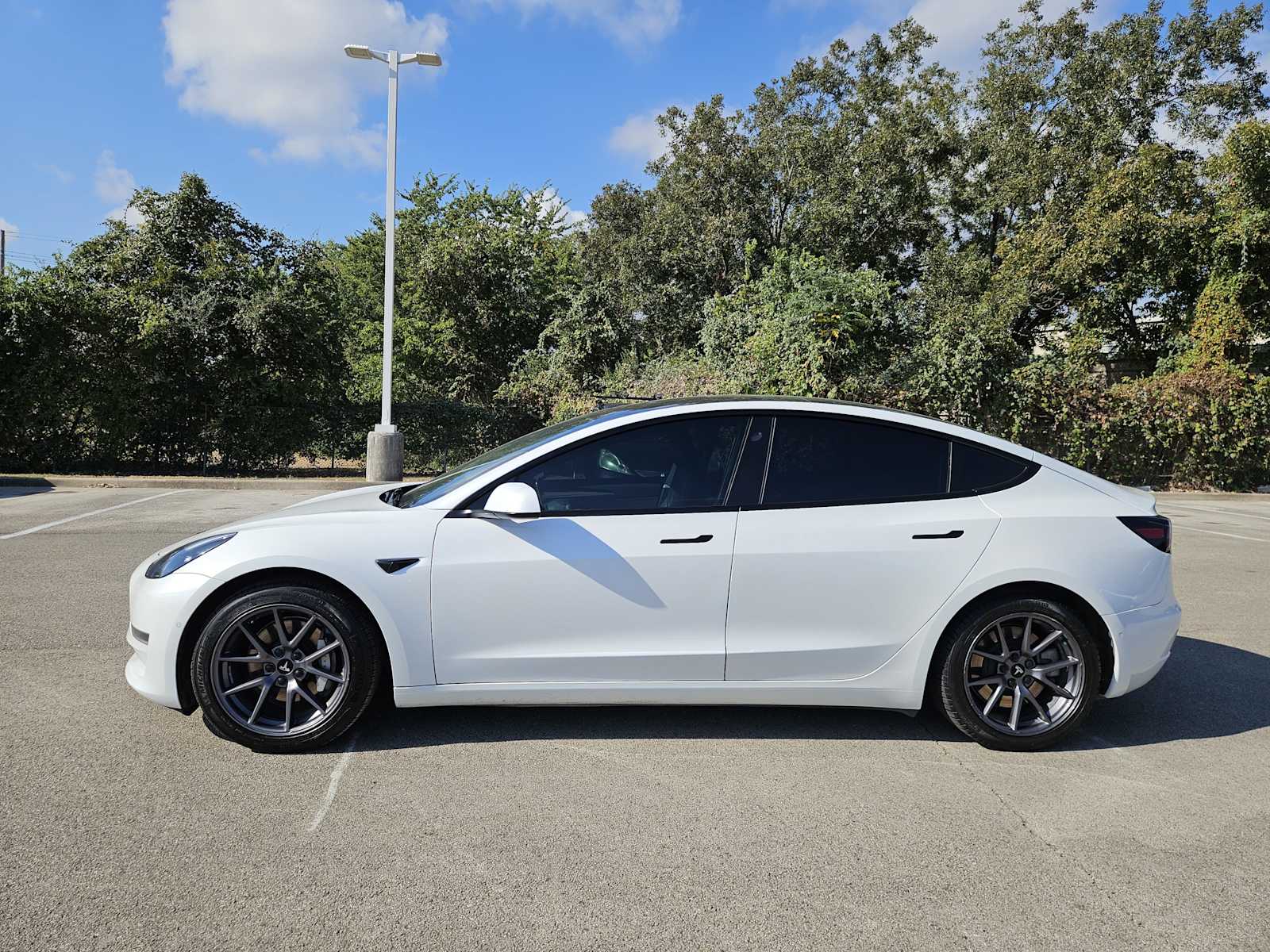 Thumbnail: 2021 Tesla Model 3 - 4