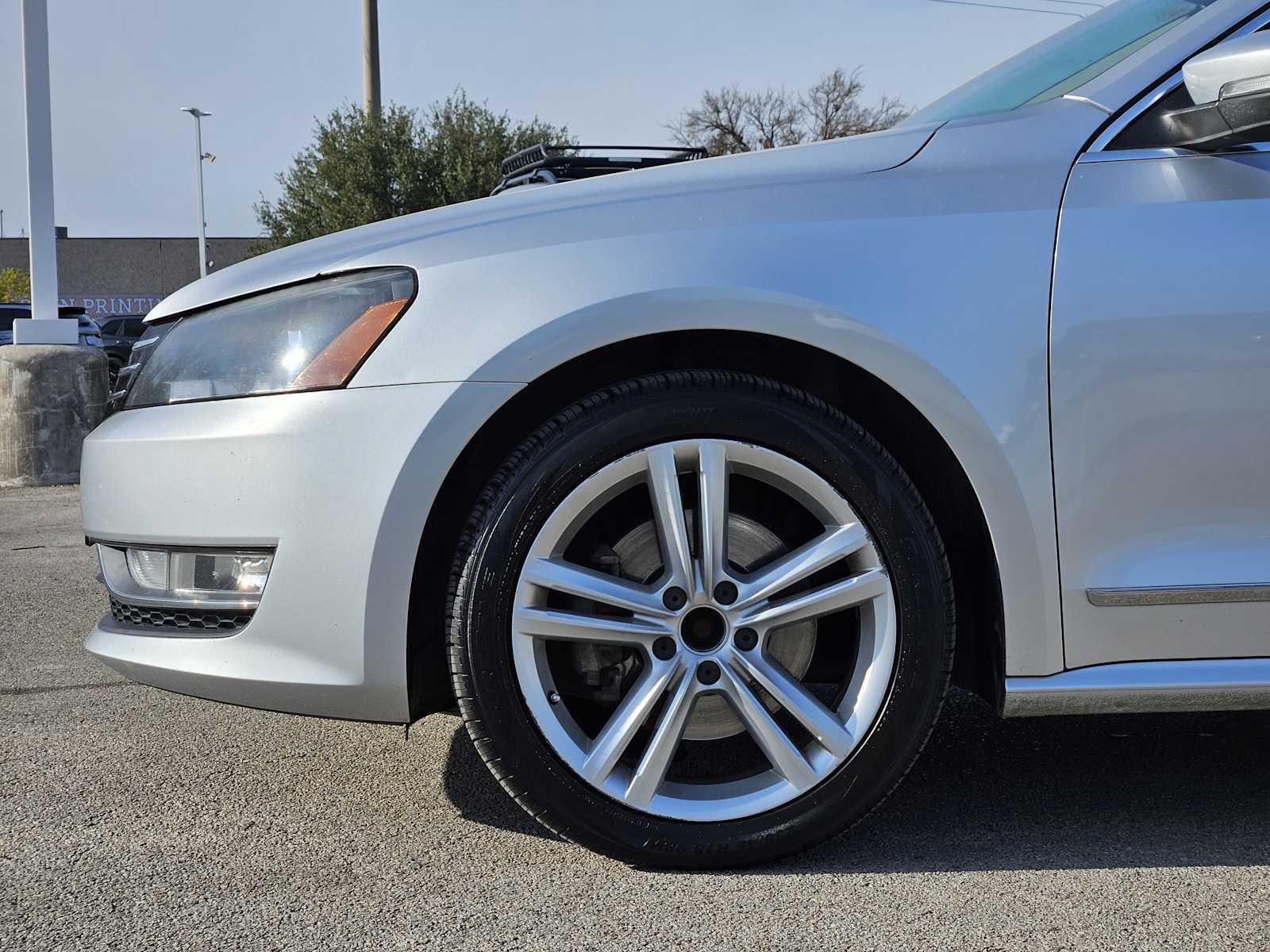 Thumbnail: 2013 Volkswagen Passat - 8