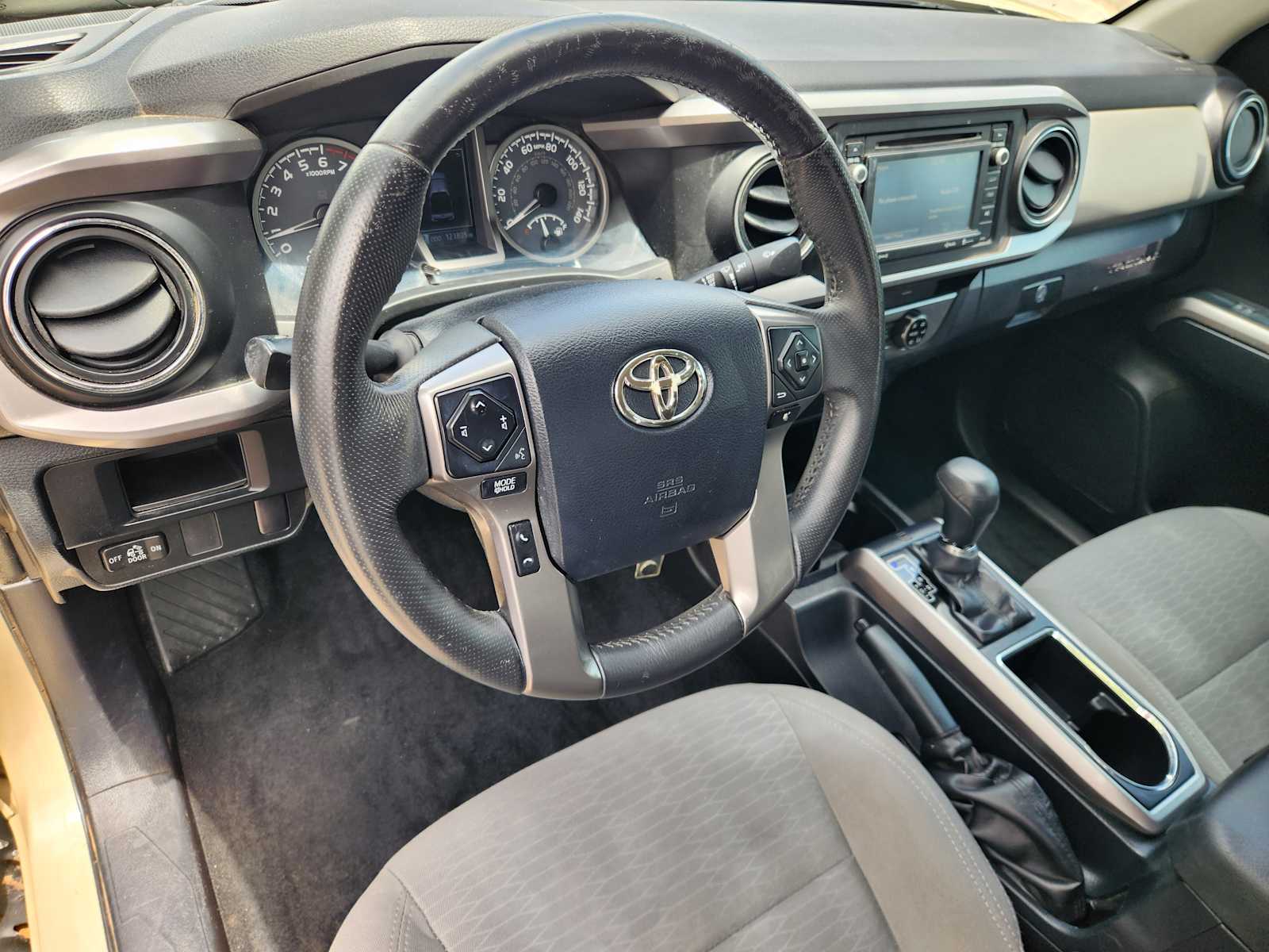 Thumbnail: 2016 Toyota Tacoma - 2