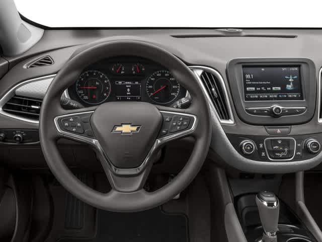 Thumbnail: 2017 Chevrolet Malibu - 8