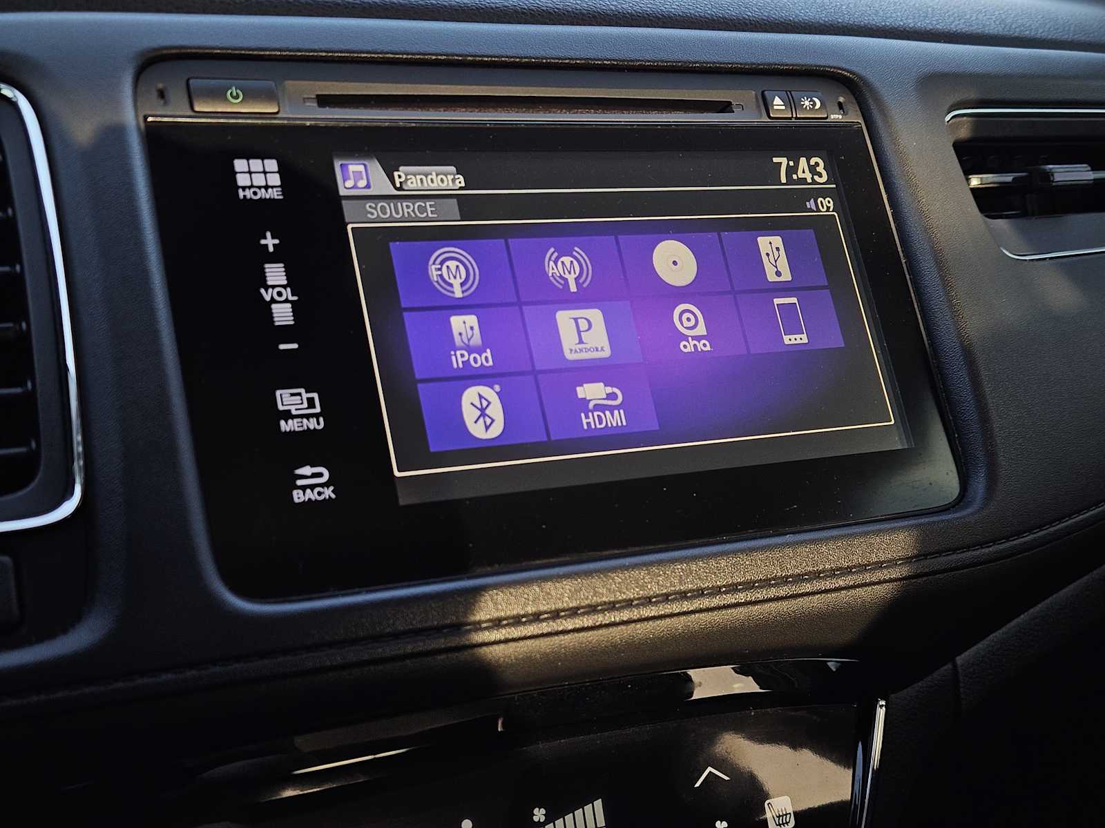 Thumbnail: 2018 Honda HR-V - 16