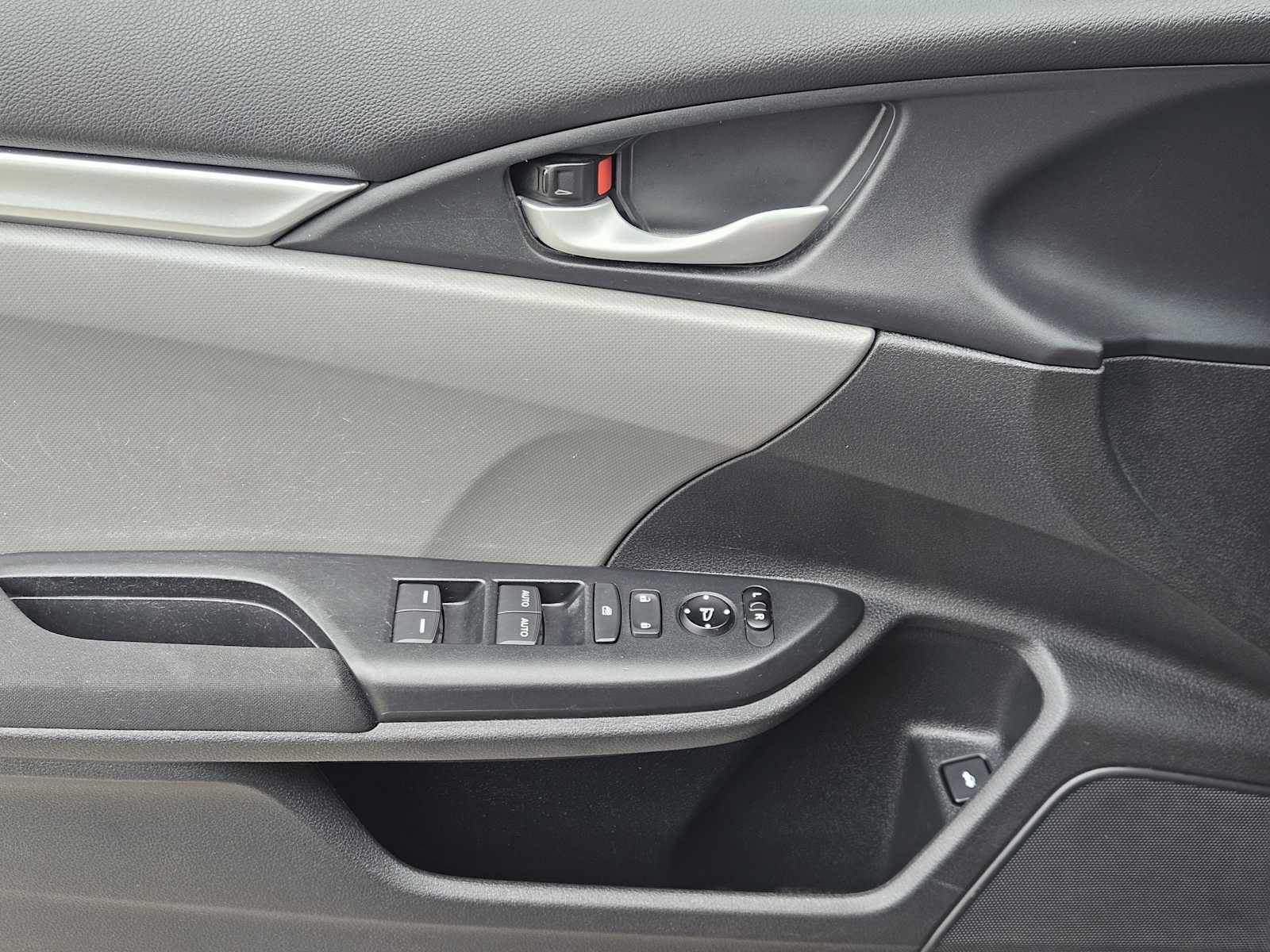 Thumbnail: 2017 Honda Civic - 20