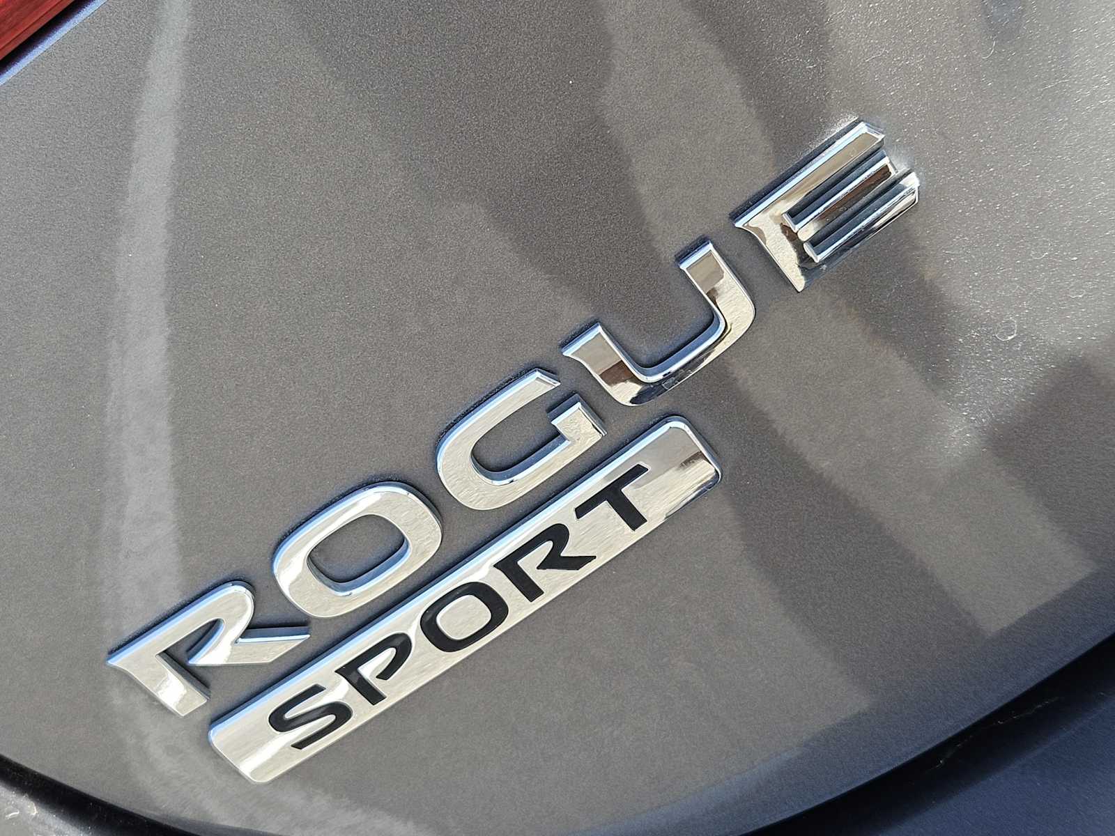 Thumbnail: 2020 Nissan Rogue Sport - 12