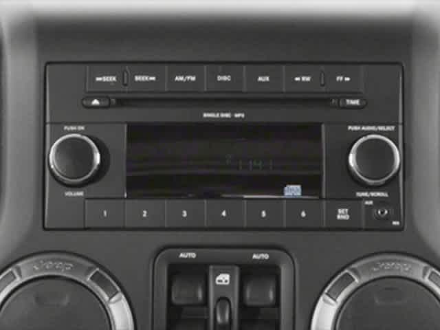 Thumbnail: 2016 Jeep Wrangler - 12